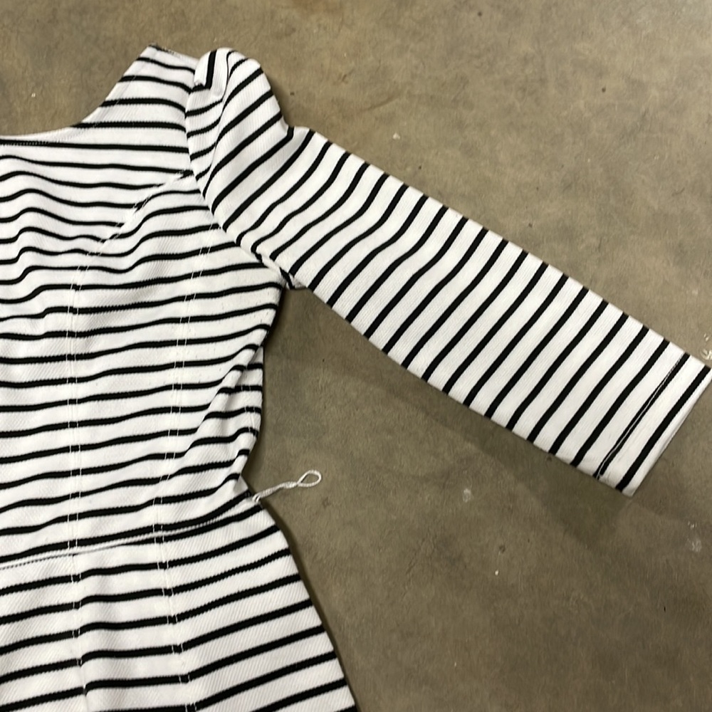 Black and white dress.  Size 10.  Ark and Co. - Picture 4 of 7